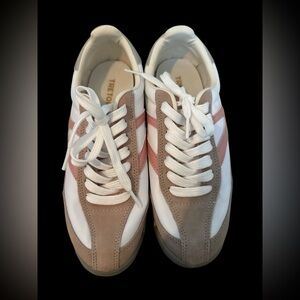 Tretorn Women's White and Pink Sneakers 7M